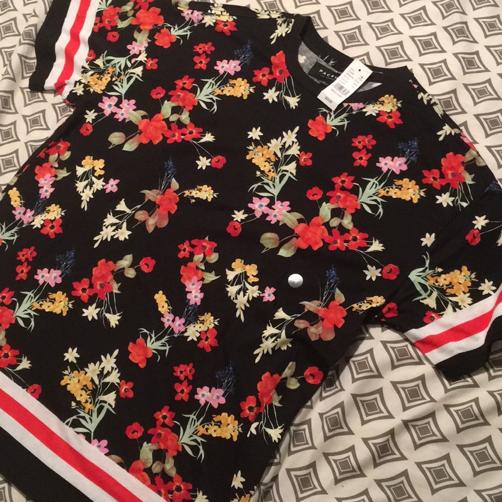 Men's floral tshirt